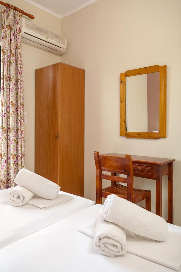 Eleni Studios & Apartments อาลีเกส ภายนอก รูปภาพ